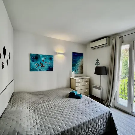 Vakantiehuis Maison 6 Pers. Avec Jardin, Terrasse, 2 Piscines Et Parking - Alpilles/luberon - Fr-1-658-23
